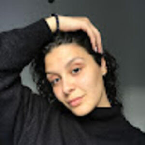 Meet your Posher, Dayana